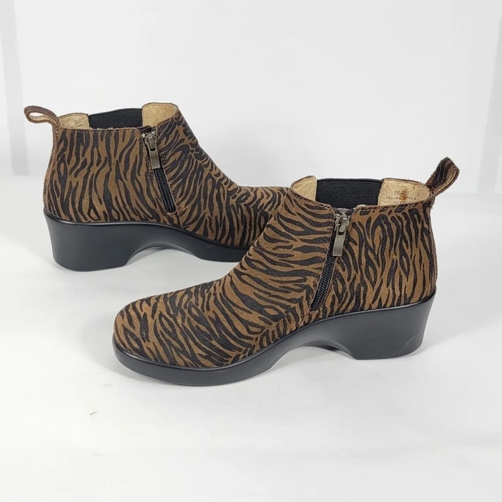 Alegria Zebra Pattern Ankle Boots #786 Size EU 38 (US 8-8.5)